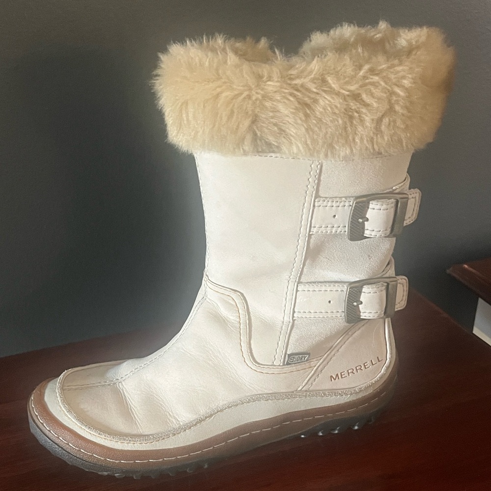 Merrell Women's Cream and Brown Winter Boots